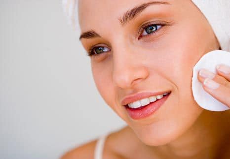 Leading Causes of Dry Skin that You Should Know