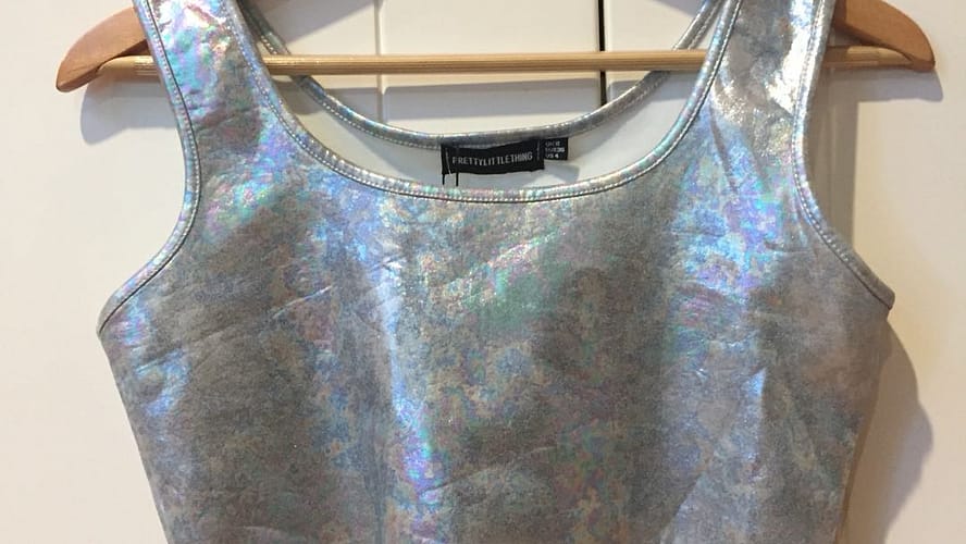 Tips on Wearing Holographic Clothing
